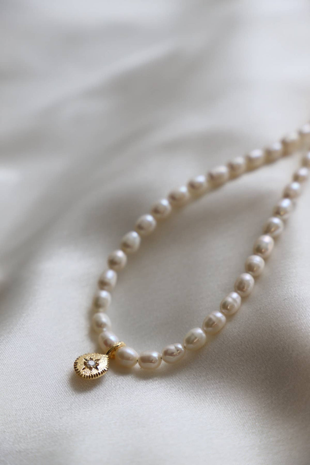 Freshwater Pearl Sika Star Necklace