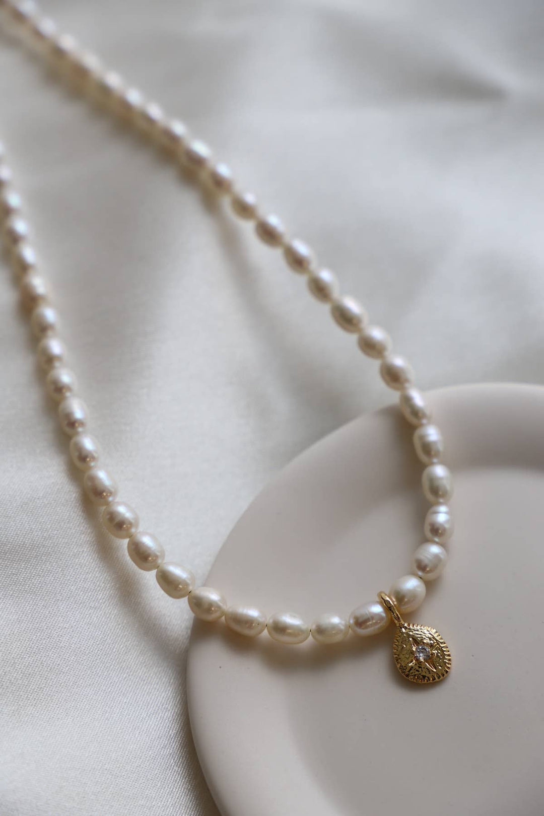 Freshwater Pearl Sika Star Necklace